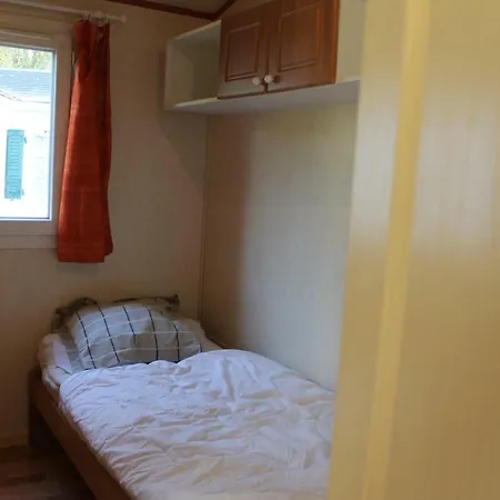 Camping De La Pointe 3* Bourg-et-Comin